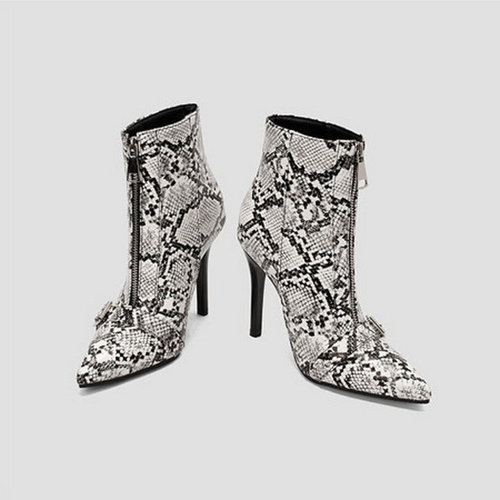 Valenza Heels